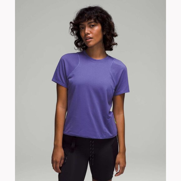 Lululemon Lightweight Cinched Hem Hiking T-Shirt in Charged Indigo (4) - Picture 1 of 8